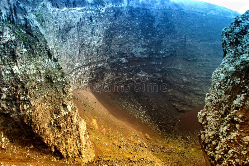 Vesuvio Volcano crater