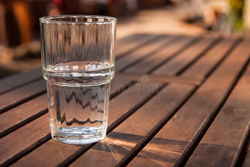 Vetro di acqua fotografia stock Vetro di acqua fotografia stock