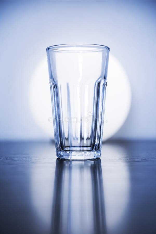 vetro vuoto tipico fotografie stock vetro vuoto tipico fotografie stock