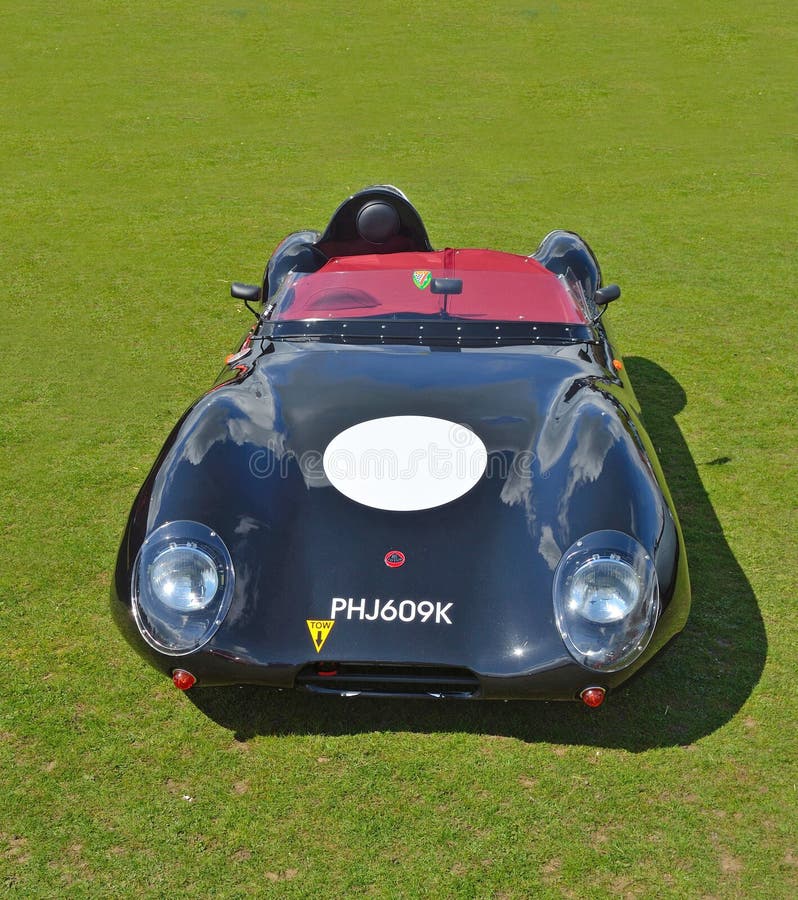 Vettura da corsa nera classica di Lotus nel raduno d'annata dell'automobile fotografia stock Vettura da corsa nera classica di Lotus nel raduno d'annata dell'automobile fotografia stock