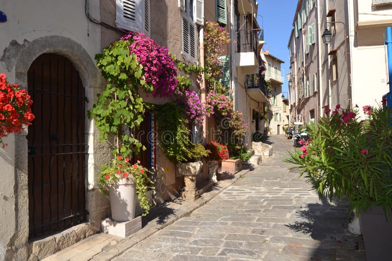 Via a Cannes immagine stock libera da diritti Via a Cannes immagine stock libera da diritti