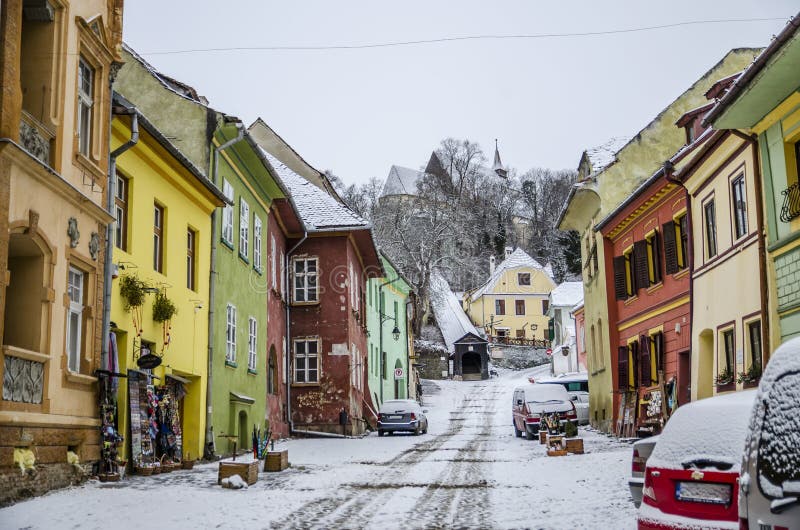 Via Colourful in Sighisoara, Romania fotografie stock Via Colourful in Sighisoara, Romania fotografie stock