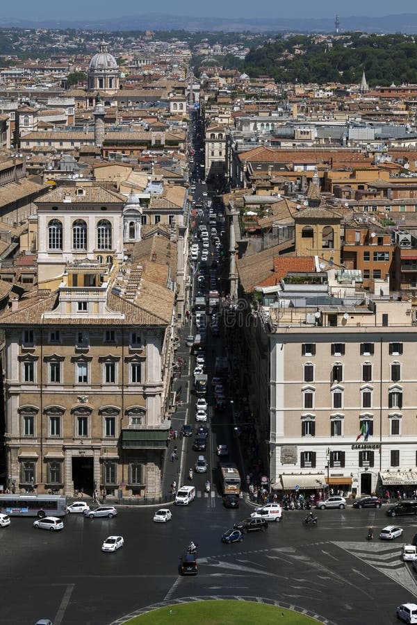 Via Del Corso in Rome, Italy Editorial Photography - Image of roman ...