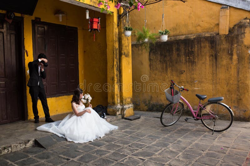 Via di Hoian, foto di nozze, Hoi An - Vietnam immagini stock libere da diritti Via di Hoian, foto di nozze, Hoi An - Vietnam immagini stock libere da diritti