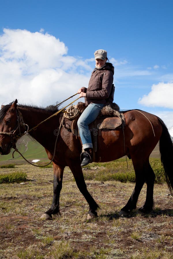 Argentina Gaucho Em Cavalo Usando Telefone Celular Imagem de Stock - Imagem  de chapéu, festa: 222666767