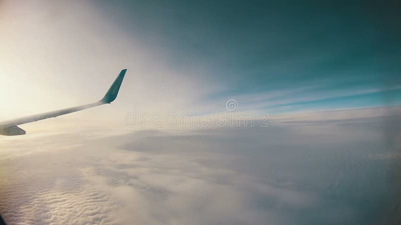 Viaggiando dall'aria Vista attraverso la finestra dell'aeroplano