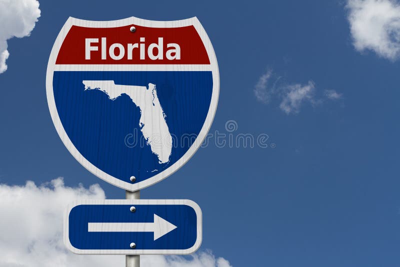 Viaggio stradale a Florida con il cielo