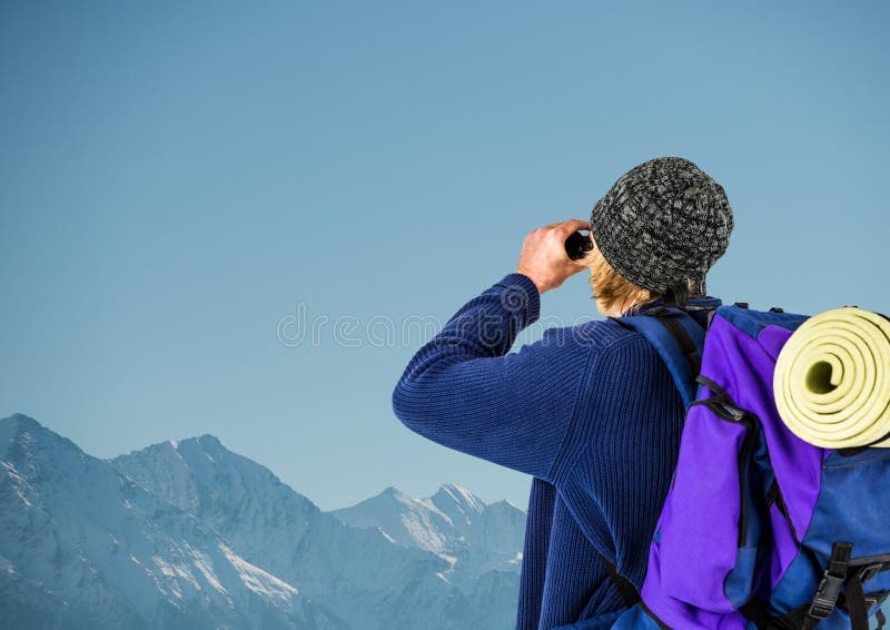 viaje de la montaña del noviulid, el ver vihbinocular fotografía de archivo viaje de la montaña del noviulid, el ver vihbinocular fotografía de archivo
