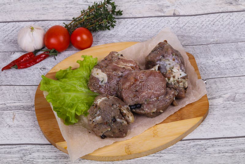 Viande de porc marin?e pr?te pour coocking photo stock Viande de porc marin?e pr?te pour coocking photo stock
