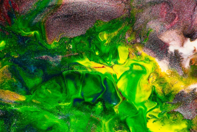Vibrant Abstract Fluid Art with Shimmering