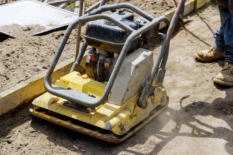 Vibratory Plate Compactor in Construction Rammer Ground Compaction