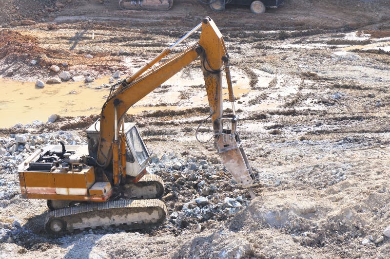 Vibrodrilling at groundwork work site