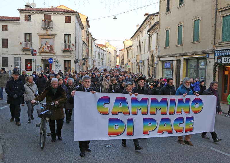 Vicenza (VI) Włochy 1st 2016 Styczeń Pokoju Marzec biskup fotografia stock Vicenza (VI) Włochy 1st 2016 Styczeń Pokoju Marzec biskup fotografia stock