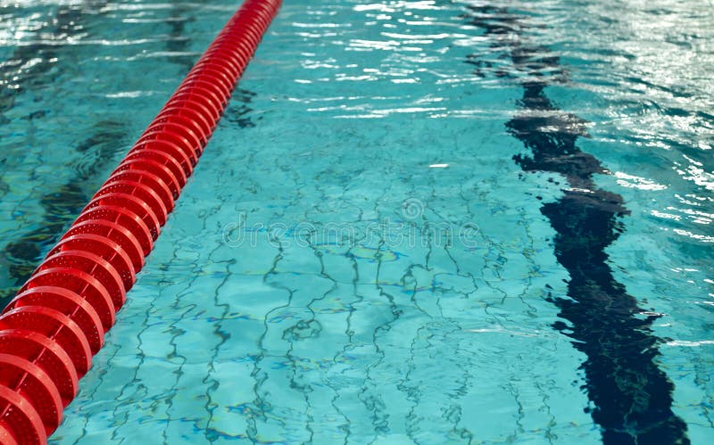 Vicolo vuoto della piscina immagine stock libera da diritti Vicolo vuoto della piscina immagine stock libera da diritti