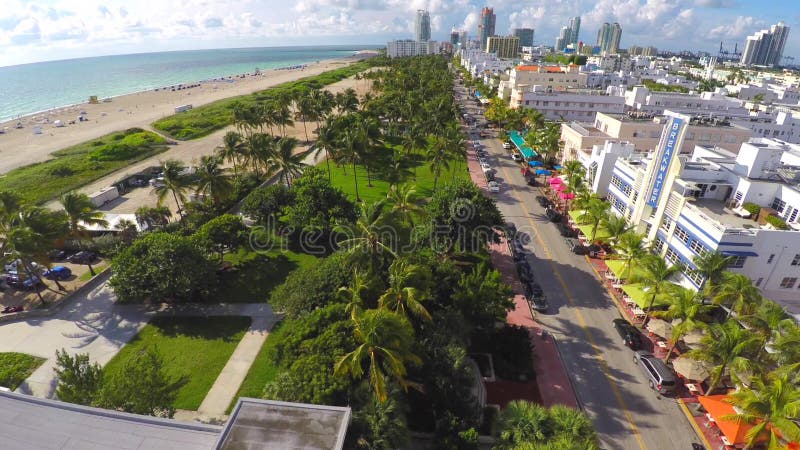 Video aereo 4k dell'azionamento Miami Beach dell'oceano