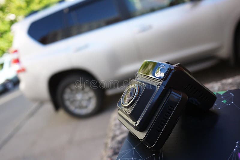 Video para registrar la situaci?n del tr?fico mientras que conduce su coche Puede ser utilizado en coches y camiones imagen de archivo Video para registrar la situaci?n del tr?fico mientras que conduce su coche Puede ser utilizado en coches y camiones imagen de archivo