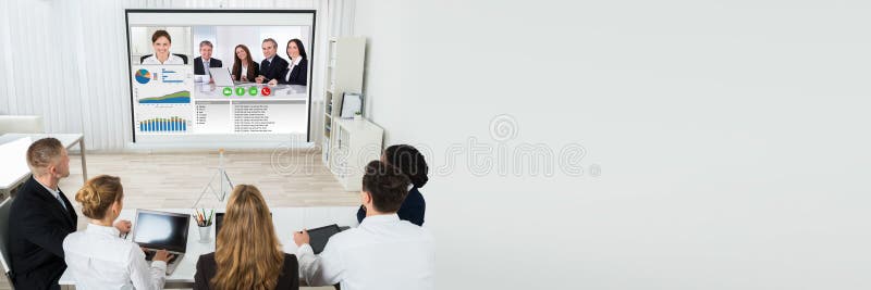 Videoconferenza chiamata in sala riunioni