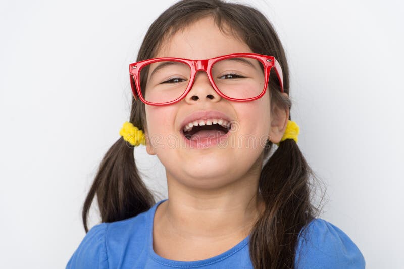 Vidrios que llevan de la niña agradable imagenes de archivo Vidrios que llevan de la niña agradable imagenes de archivo
