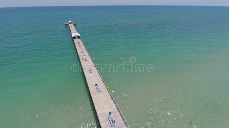 Vidéo aérienne de Lauderdale par la jetée de pêche maritime