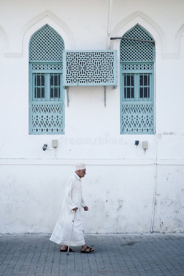 Vieil homme en muscat Oman photos stock Vieil homme en muscat Oman photos stock