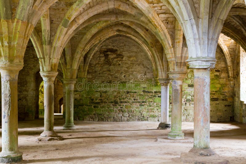 Vieille maçonnerie d'abbaye photo libre de droits Vieille maçonnerie d'abbaye photo libre de droits