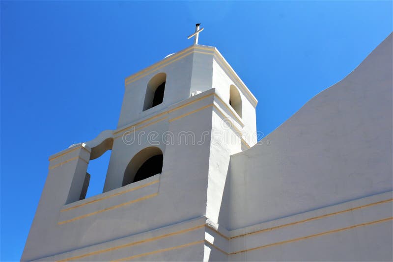 Vieille mission d'Adobe, notre Madame d'église catholique d'aide perpétuelle, Scottsdale, Arizona, Etats-Unis images stock Vieille mission d'Adobe, notre Madame d'église catholique d'aide perpétuelle, Scottsdale, Arizona, Etats-Unis images stock