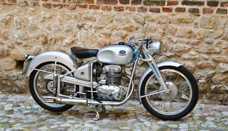 Vieille motocyclette images stock Vieille motocyclette images stock