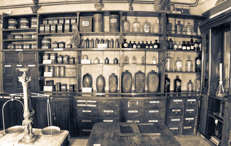 Vieille pharmacie image stock Vieille pharmacie image stock