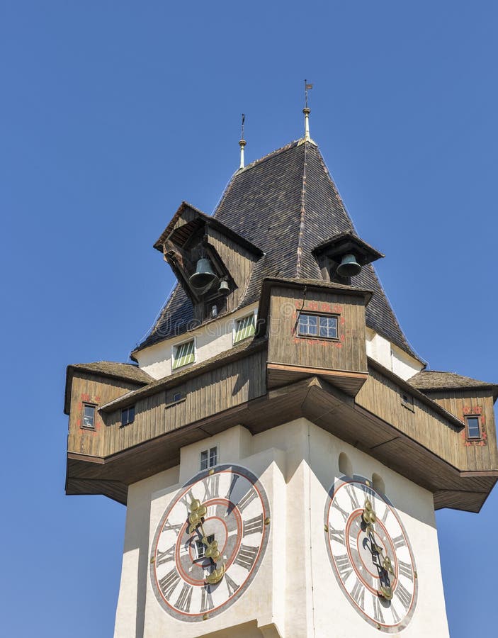 Vieille tour d'horloge Uhrturm à Graz, Autriche image stock Vieille tour d'horloge Uhrturm à Graz, Autriche image stock