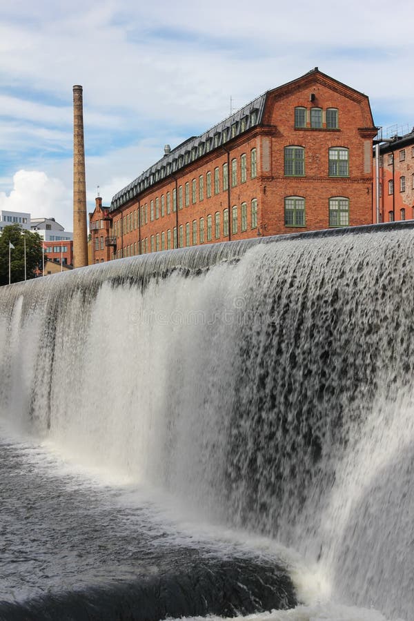 Vieille usine de brique. Paysage industriel. Norrkoping. Suède photographie stock Vieille usine de brique. Paysage industriel. Norrkoping. Suède photographie stock