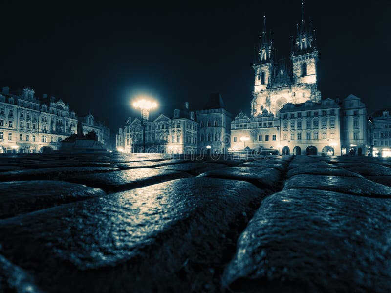 Vieja plaza de Praga, catedral de Tyn imagen de archivo Vieja plaza de Praga, catedral de Tyn imagen de archivo