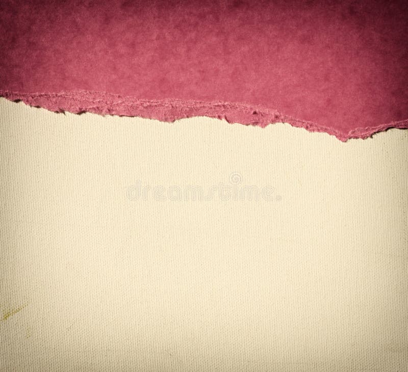 Viejo fondo de la textura de la lona con el modelo delicado de las rayas y el papel rasgado vintage rosado imagen de archivo libre de regalías Viejo fondo de la textura de la lona con el modelo delicado de las rayas y el papel rasgado vintage rosado imagen de archivo libre de regalías