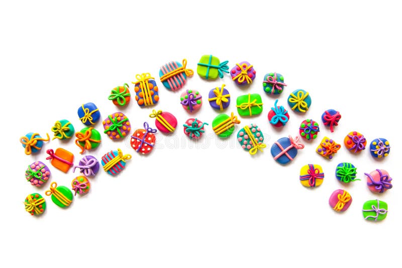 Viele kleinen Geschenke vom Plasticine lizenzfreie stockfotos Viele kleinen Geschenke vom Plasticine lizenzfreie stockfotos