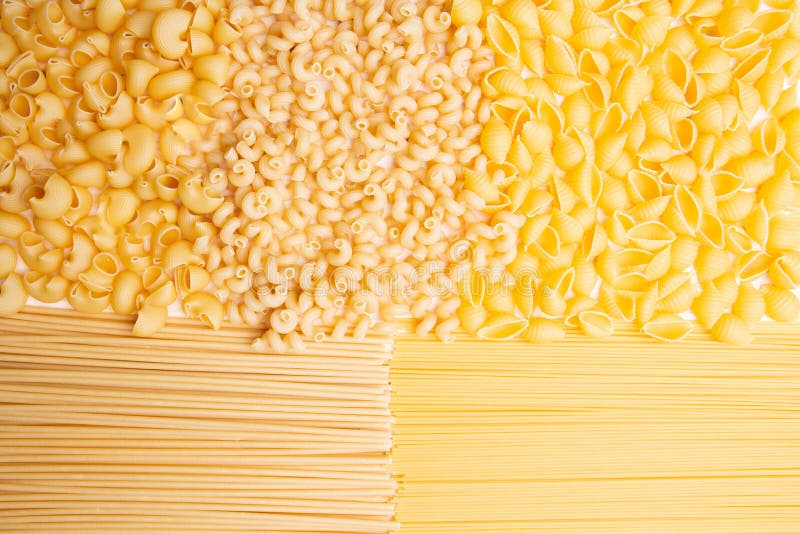 Vielzahl der Arten und der Formen der italienischen Teigwaren Trockener Teigwarenhintergrund lizenzfreies stockbild Vielzahl der Arten und der Formen der italienischen Teigwaren Trockener Teigwarenhintergrund lizenzfreies stockbild