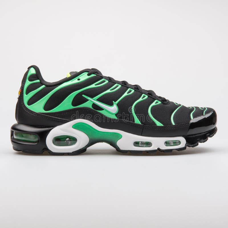 black and green nike air max plus