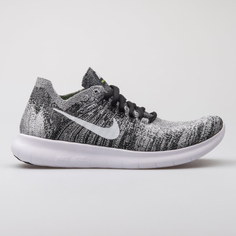 capa borroso pavimento Nike Free RN Flyknit 2017 Black and White Sneaker Editorial Photography -  Image of sole, colour: 145770652