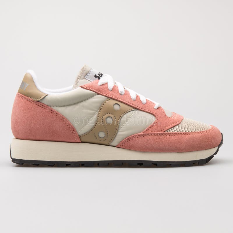 Saucony Jazz Original Vintage Rose and Beige Sneaker Editorial Stock Image  - Image of accessories, running: 180954054