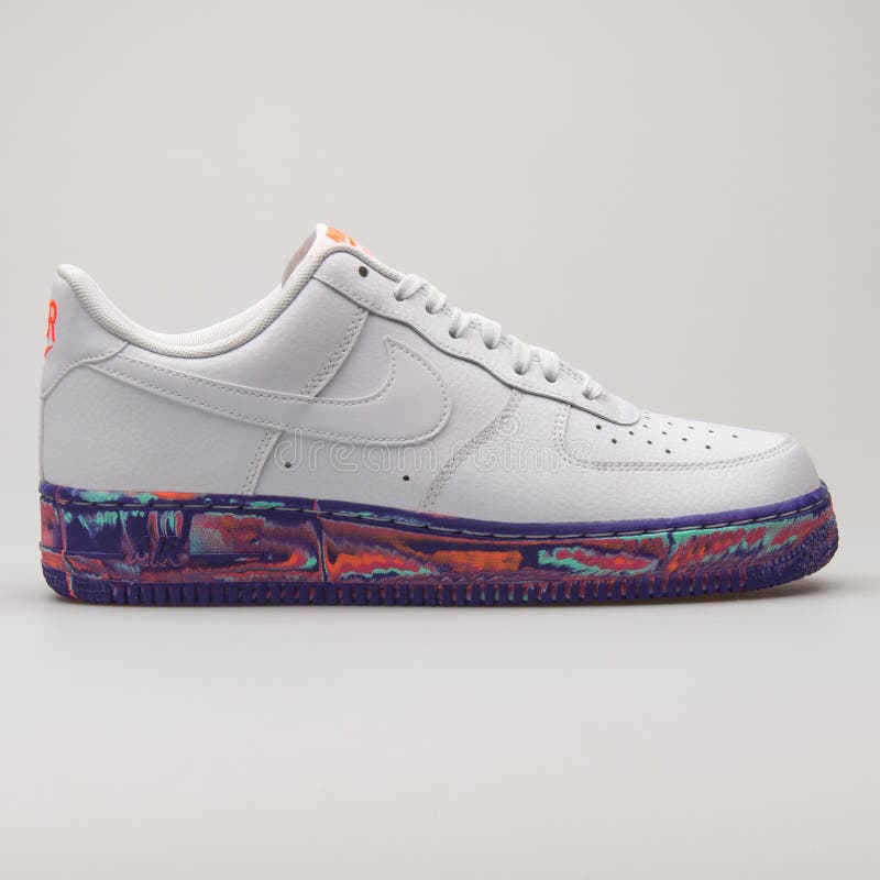 Nike Air Force 1 07 LV8 Leather White 