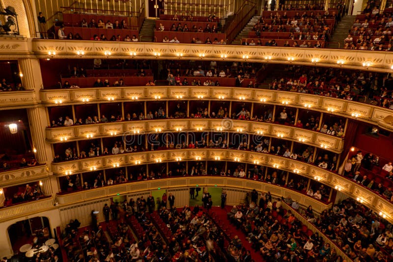 vienna opera house stage floor