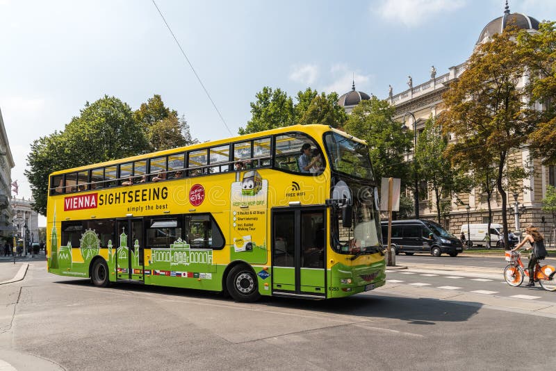 tour bus for vienna