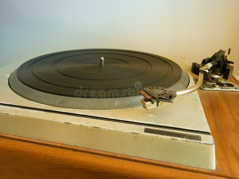 Vieux joueur de disque vinyle images stock Vieux joueur de disque vinyle images stock