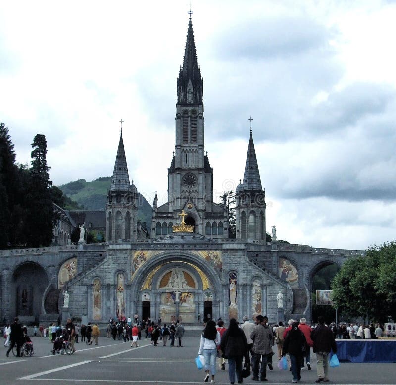 A View of the Basilica in Lourdes Editorial Photo - Image of view ...