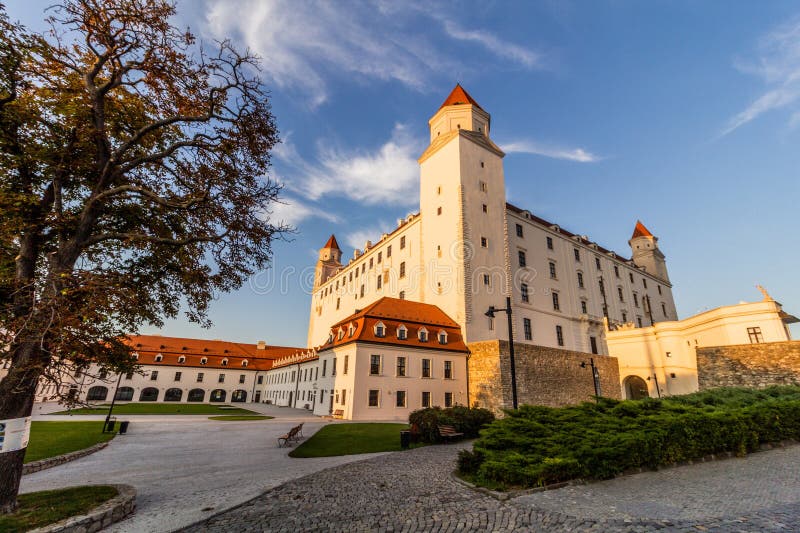 Pohľad na Bratislavský hrad, slovenský