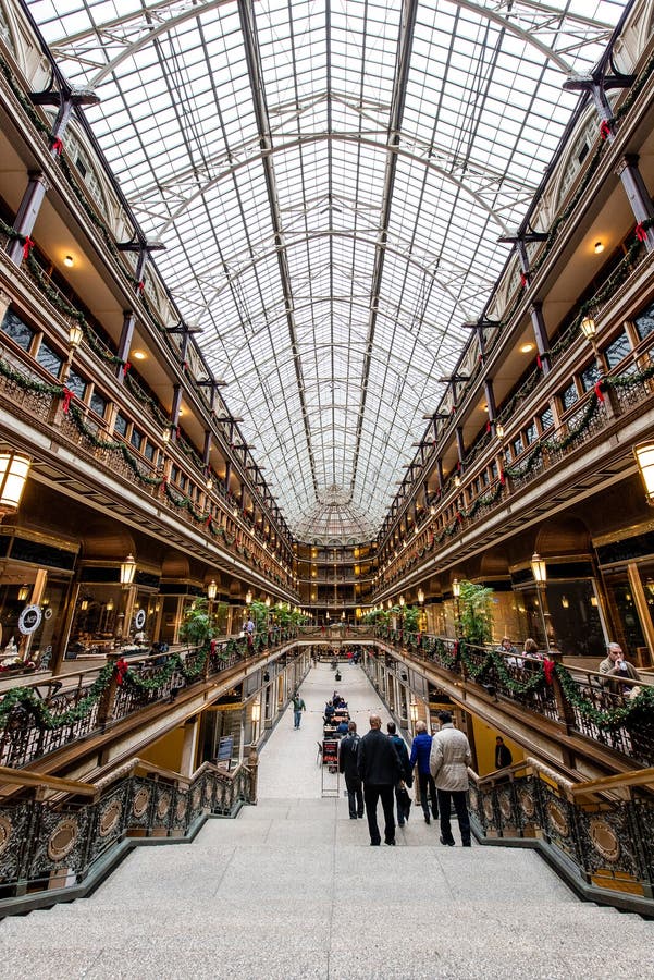 629 Cleveland Mall Stock Photos, High-Res Pictures, and Images