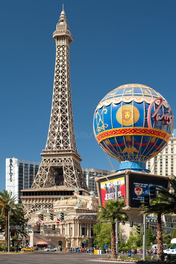 Torre Eiffel Em Las Vegas Em Um Dia De Verão Imagem de Stock Editorial -  Imagem de exterior, entretenimento: 33316399