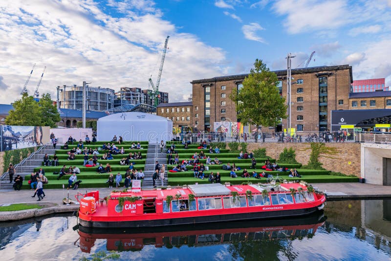 View of Granary Square on Regents Canal
