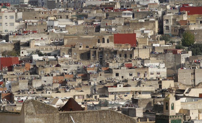 Pohľad na domy Medina z Fez v Maroku, kde obyvatelia žiť v intenzívnej hustoty.