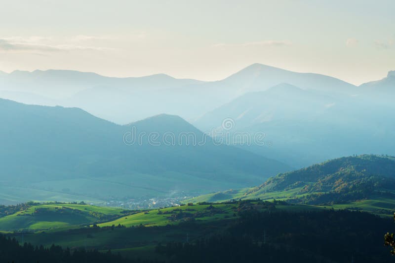 Pohľad z vrchu Ihla v Chočských vrchoch smerom na sever
