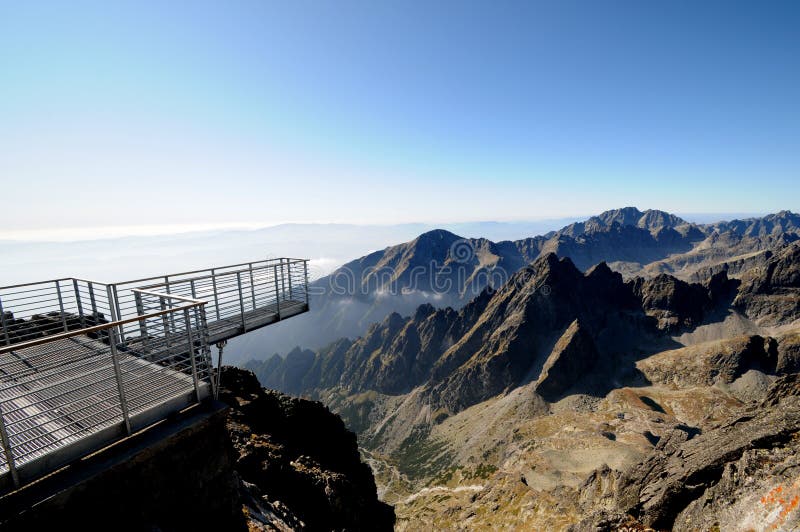 Pohled z Lomnického štítu na Západní hřeben Vysokých Tater ve Vysokých Tatrách, Slovensko