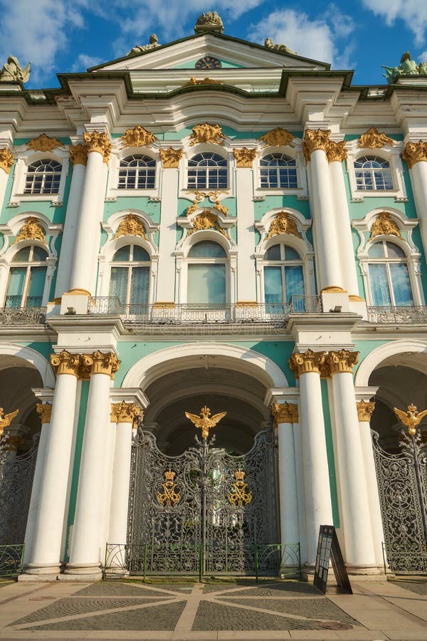 View of the Main Entrance To the Winter Palace in St. Petersburg Stock  Photo - Image of building, metallic: 229770336
